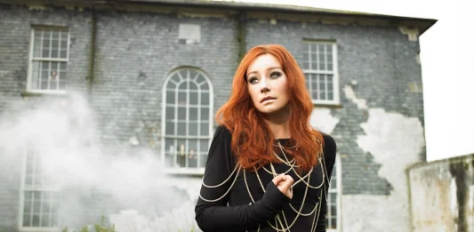 Who is Tori Amos? Net Worth, and Biography