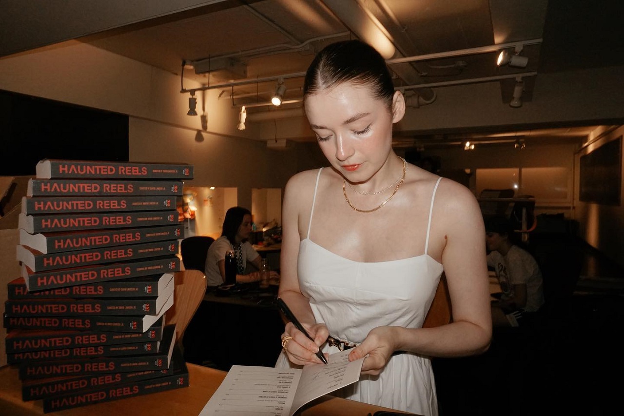 Ireland's Sexiest Star The Rise of Sarah Bolger – Beauty, Talent, and Unstoppable Charm
