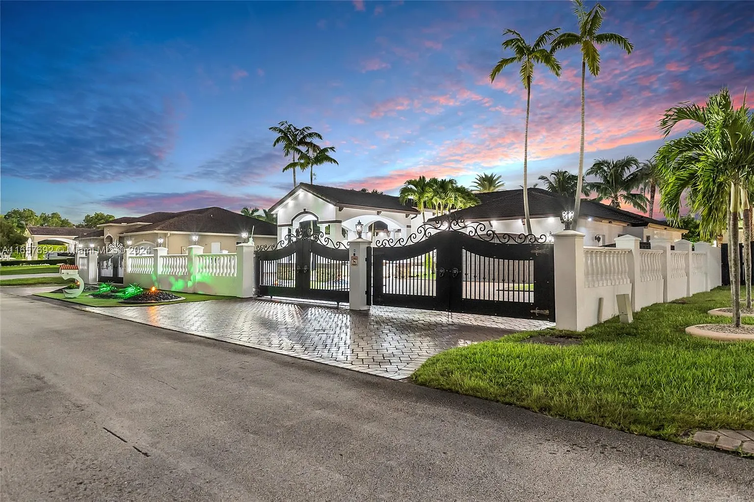 Discover Luxury Living in Miami: An Exquisite Estate at 13137 SW 190th St