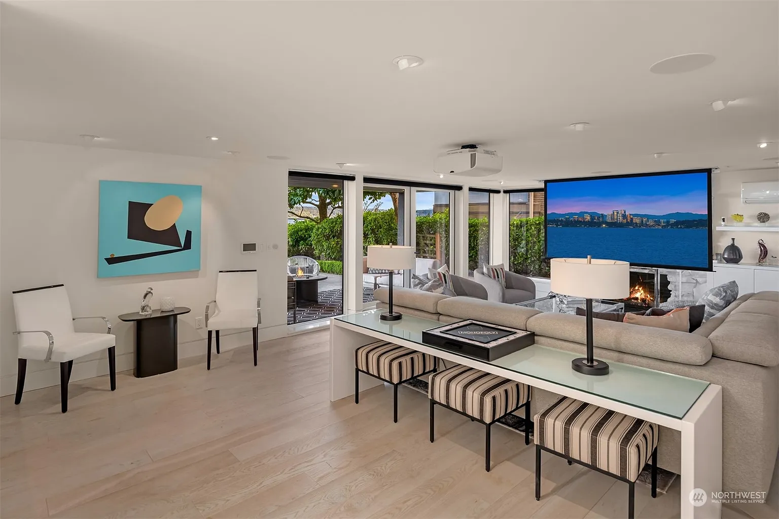 Luxury Lakeside Living in Seattle: 808 Lakeside Avenue S, A Modern Retreat with Stunning Views