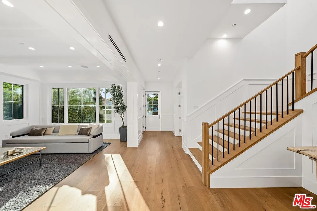 Modern Farmhouse Gem in North of Montana, Santa Monica - 810 San Vicente Blvd