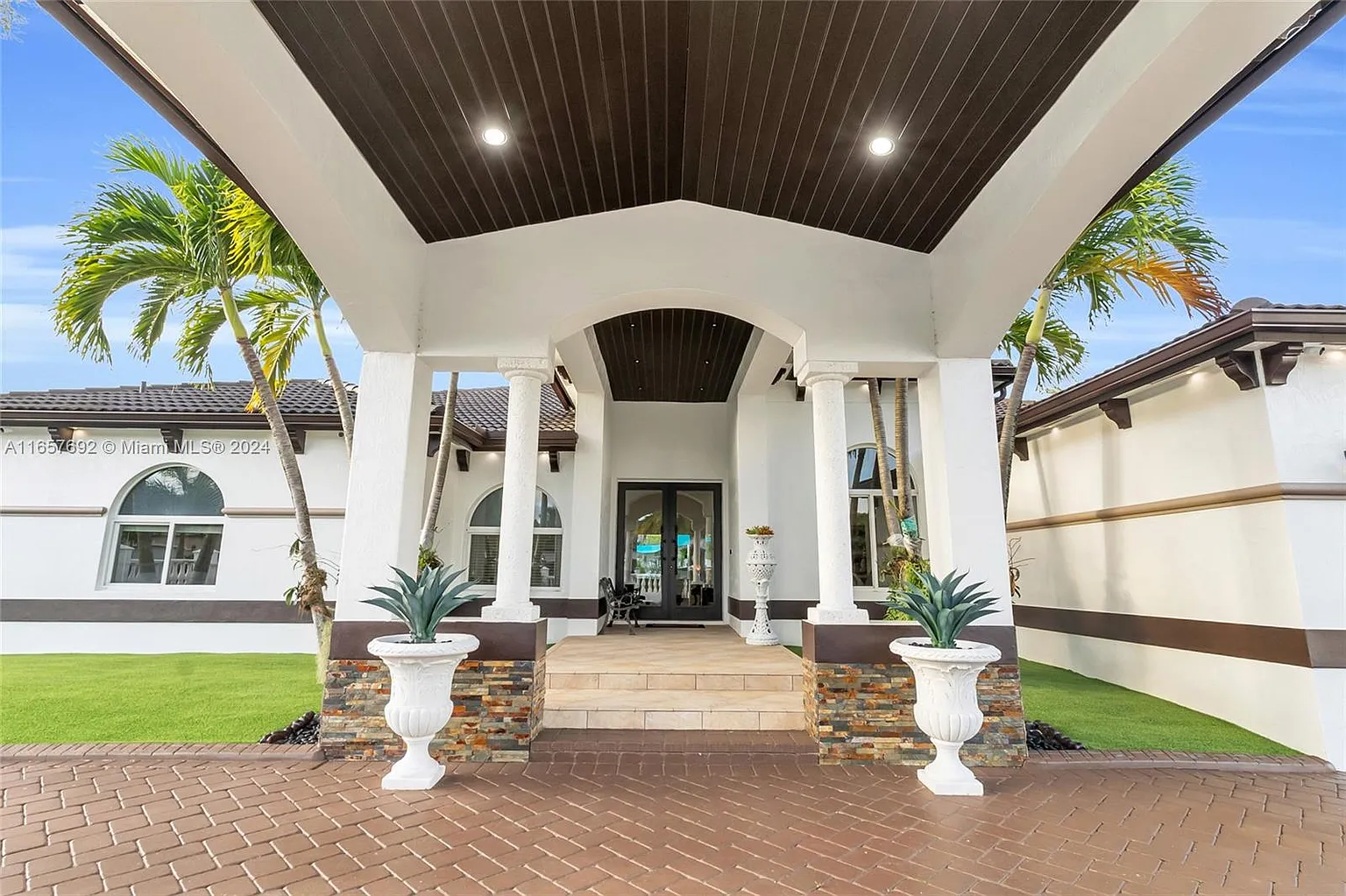 Discover Luxury Living in Miami: An Exquisite Estate at 13137 SW 190th St