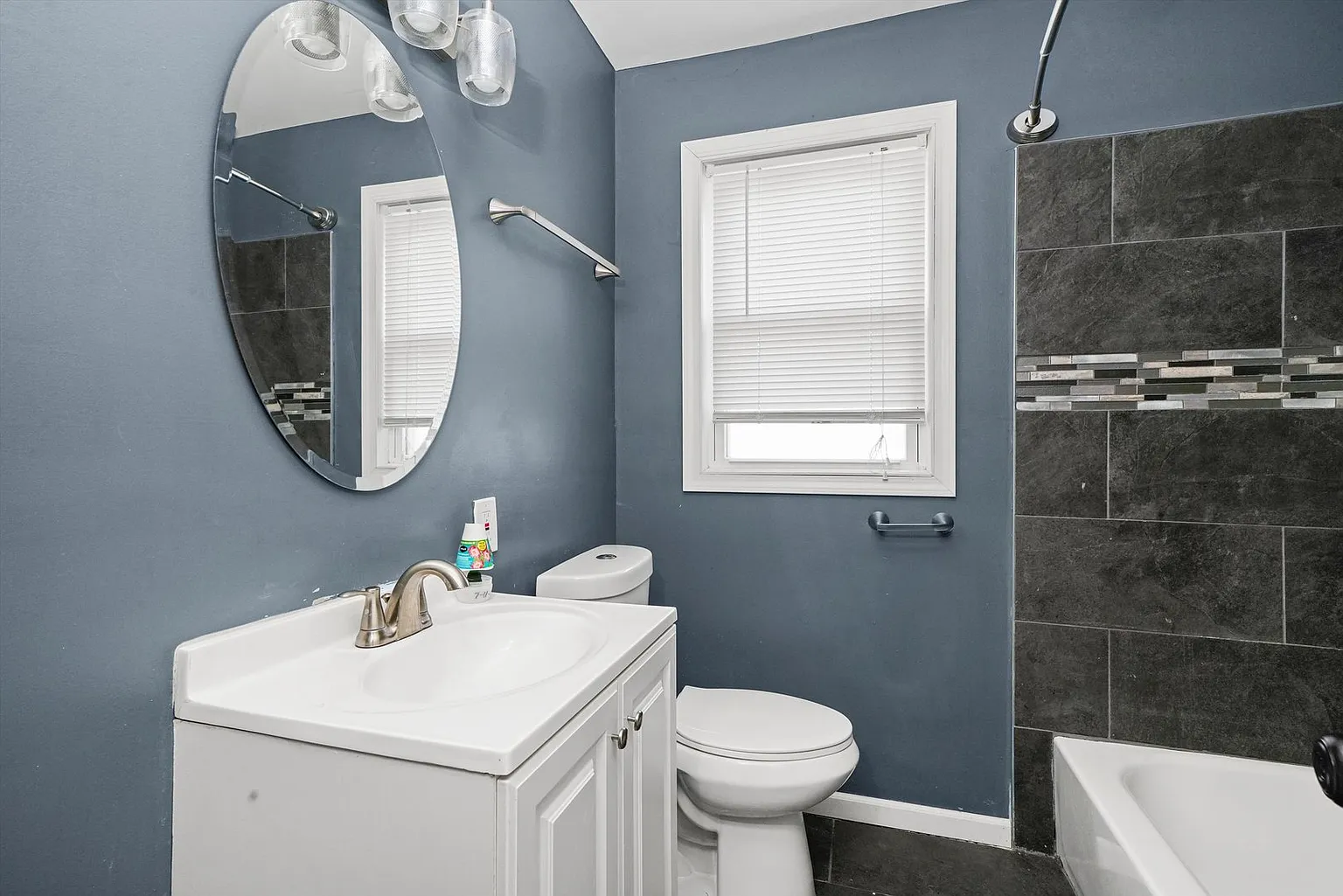harming All-Brick Georgian Home in Avalon Park | Chicago, IL