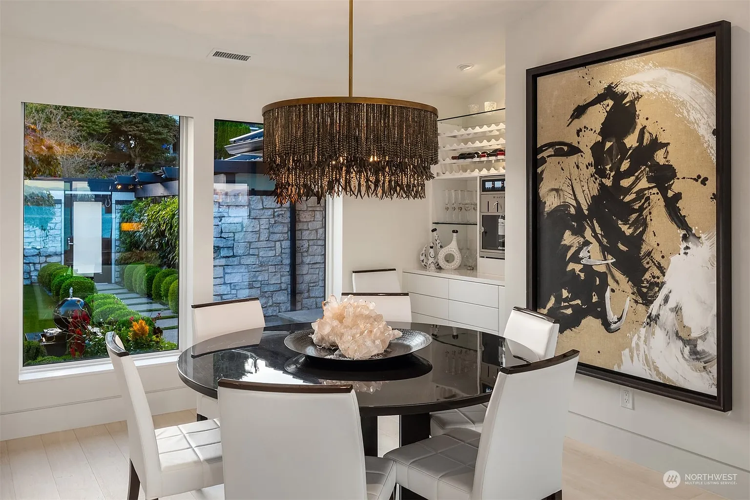 Luxury Lakeside Living in Seattle: 808 Lakeside Avenue S, A Modern Retreat with Stunning Views