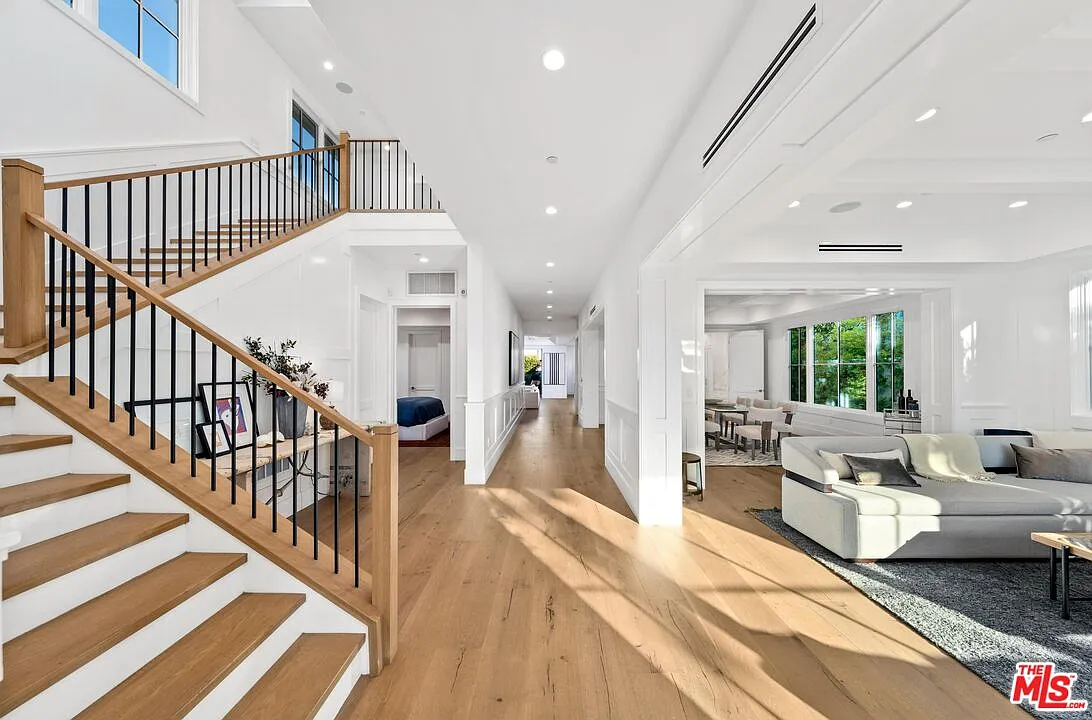 Modern Farmhouse Gem in North of Montana, Santa Monica - 810 San Vicente Blvd