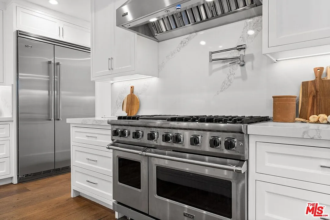 Modern Farmhouse Gem in North of Montana, Santa Monica - 810 San Vicente Blvd