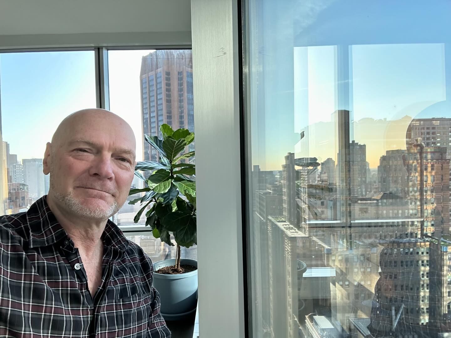 Les Stroud: The Ultimate Survivalist - Biography, Net Worth, Income Sources, and More