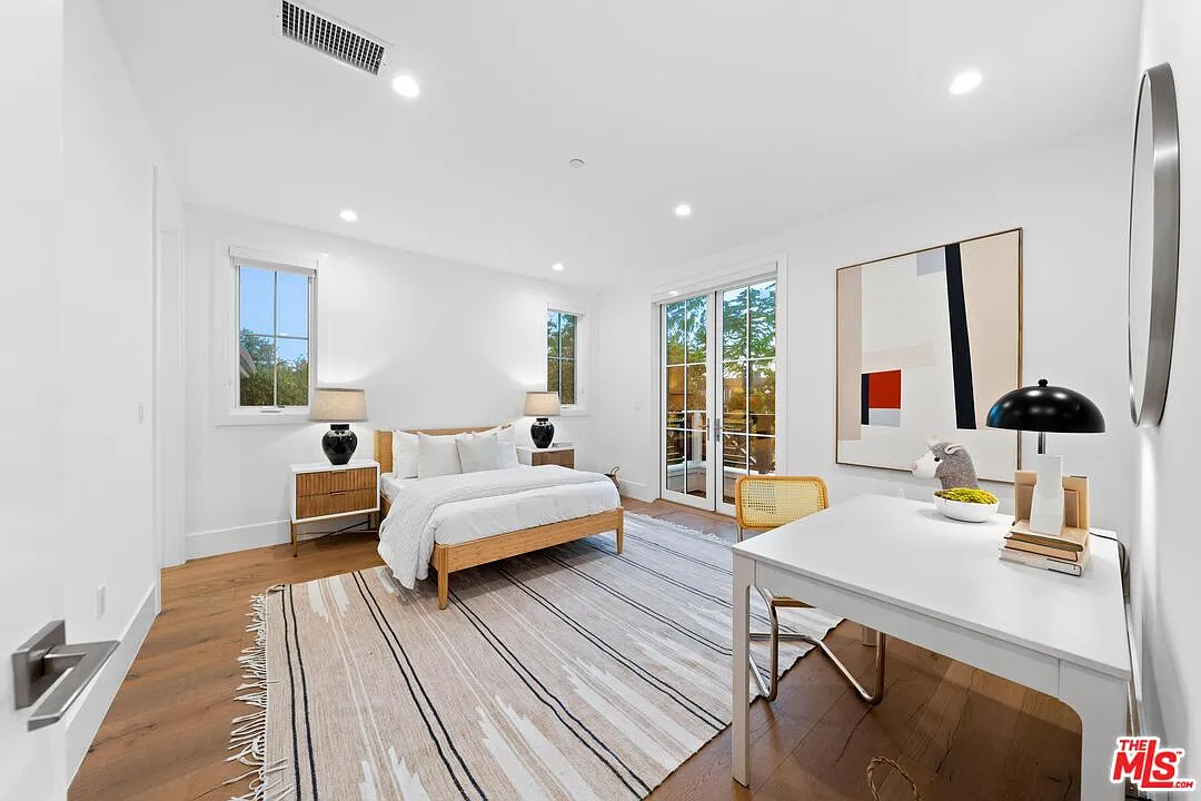 Modern Farmhouse Gem in North of Montana, Santa Monica - 810 San Vicente Blvd