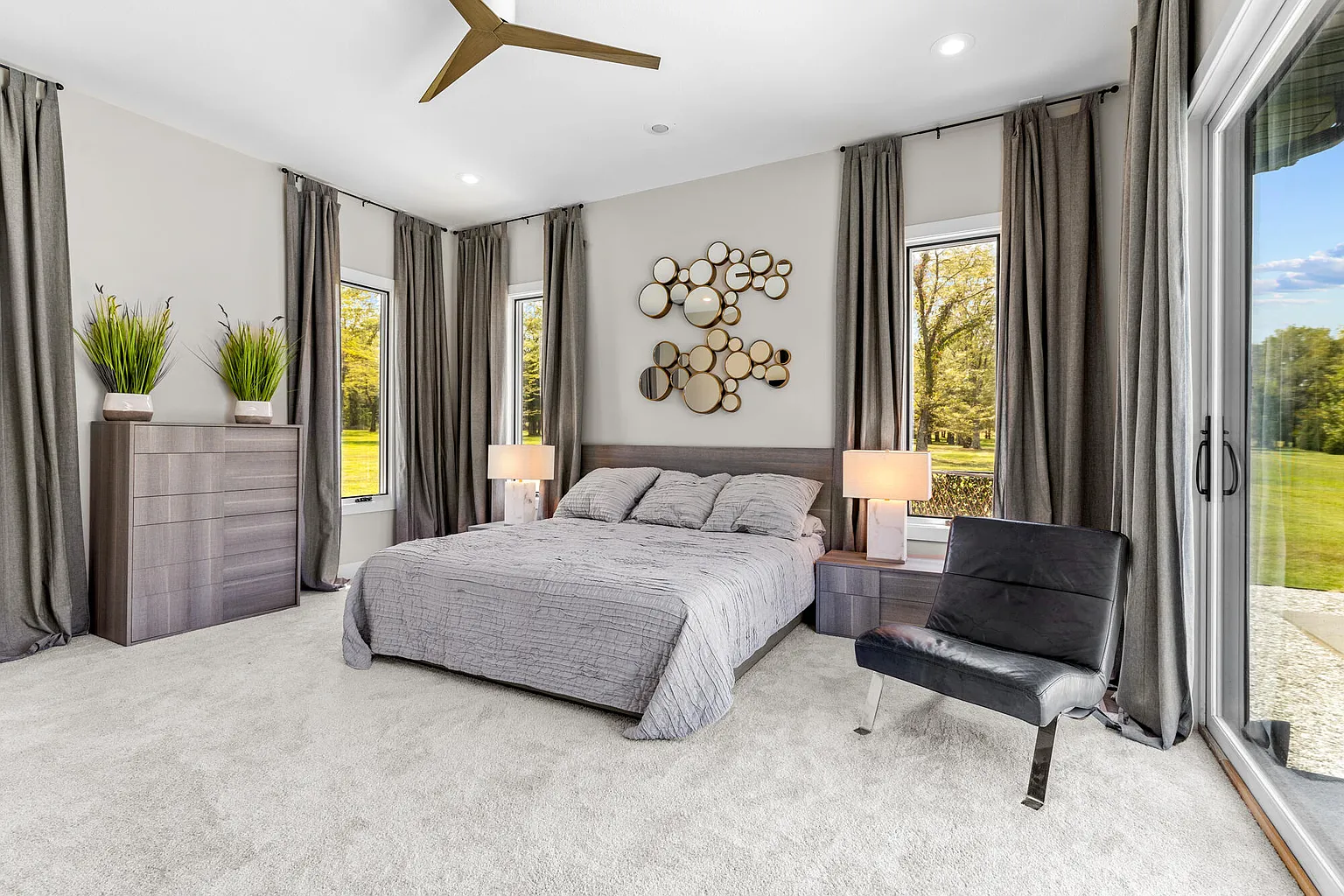 Luxury Estate in Springfield, MO: A Private Oasis at 6298 E Summit View Drive