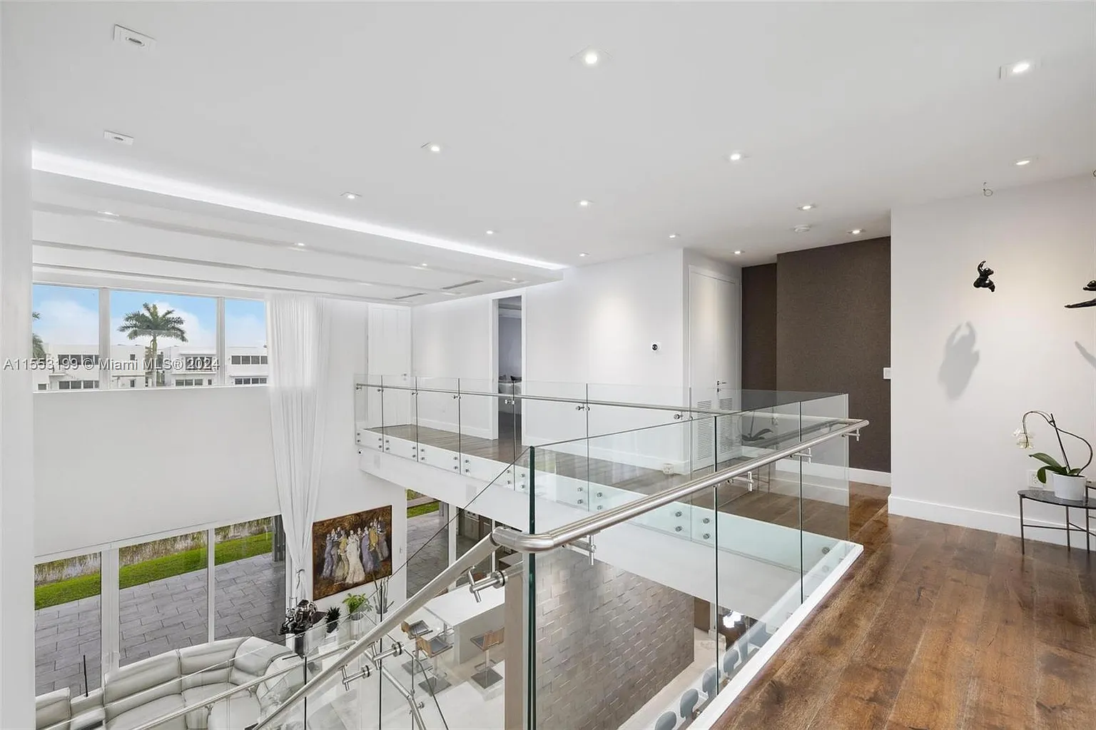 Luxury Living in Doral, FL: Stunning $2.5M Modern Masterpiece with Lake View