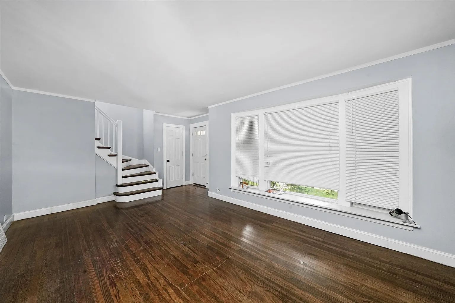 harming All-Brick Georgian Home in Avalon Park | Chicago, IL