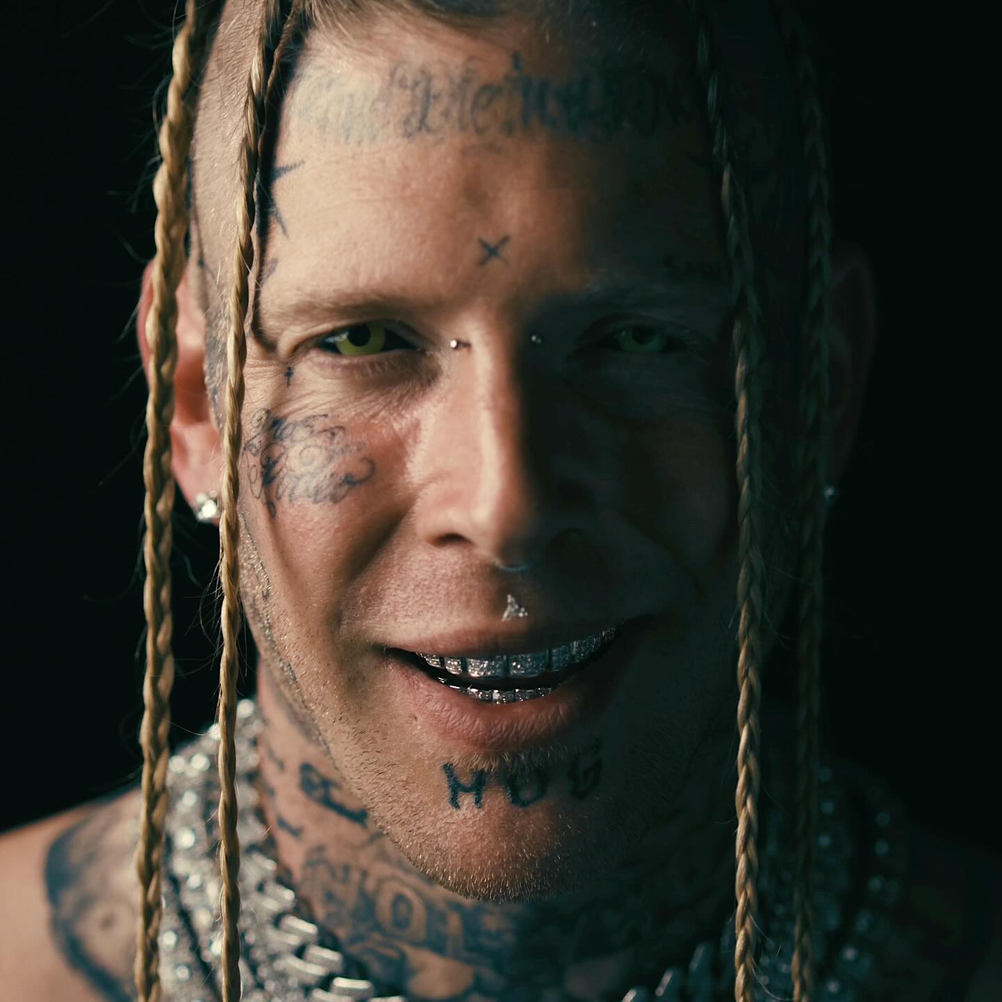 Tom MacDonald Biography and Net Worth: Rapper, Songwriter, and Independent Music Icon