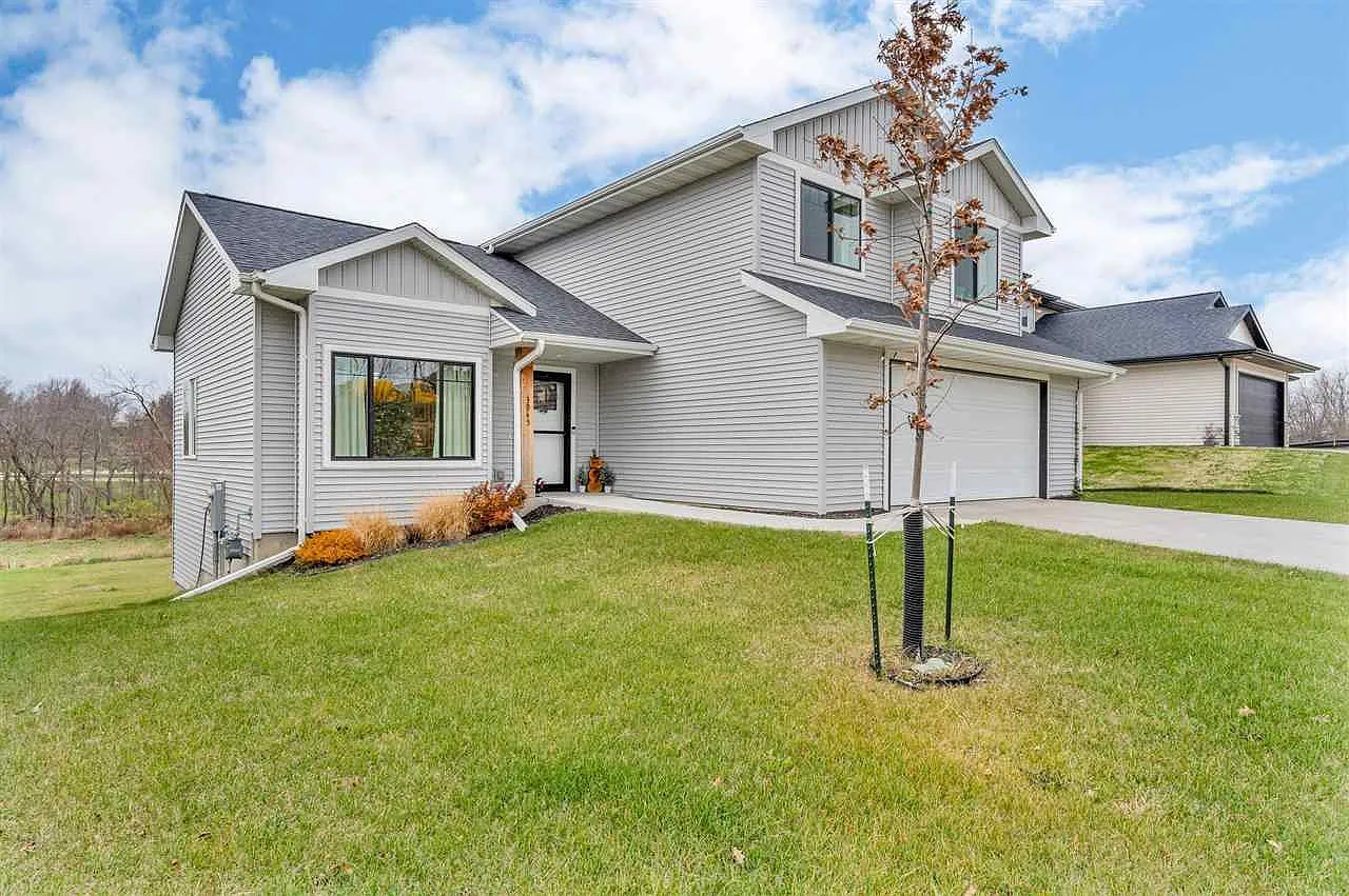 Stunning 2022-Built Home in Iowa City: 4 Beds, 4 Baths for $429,900