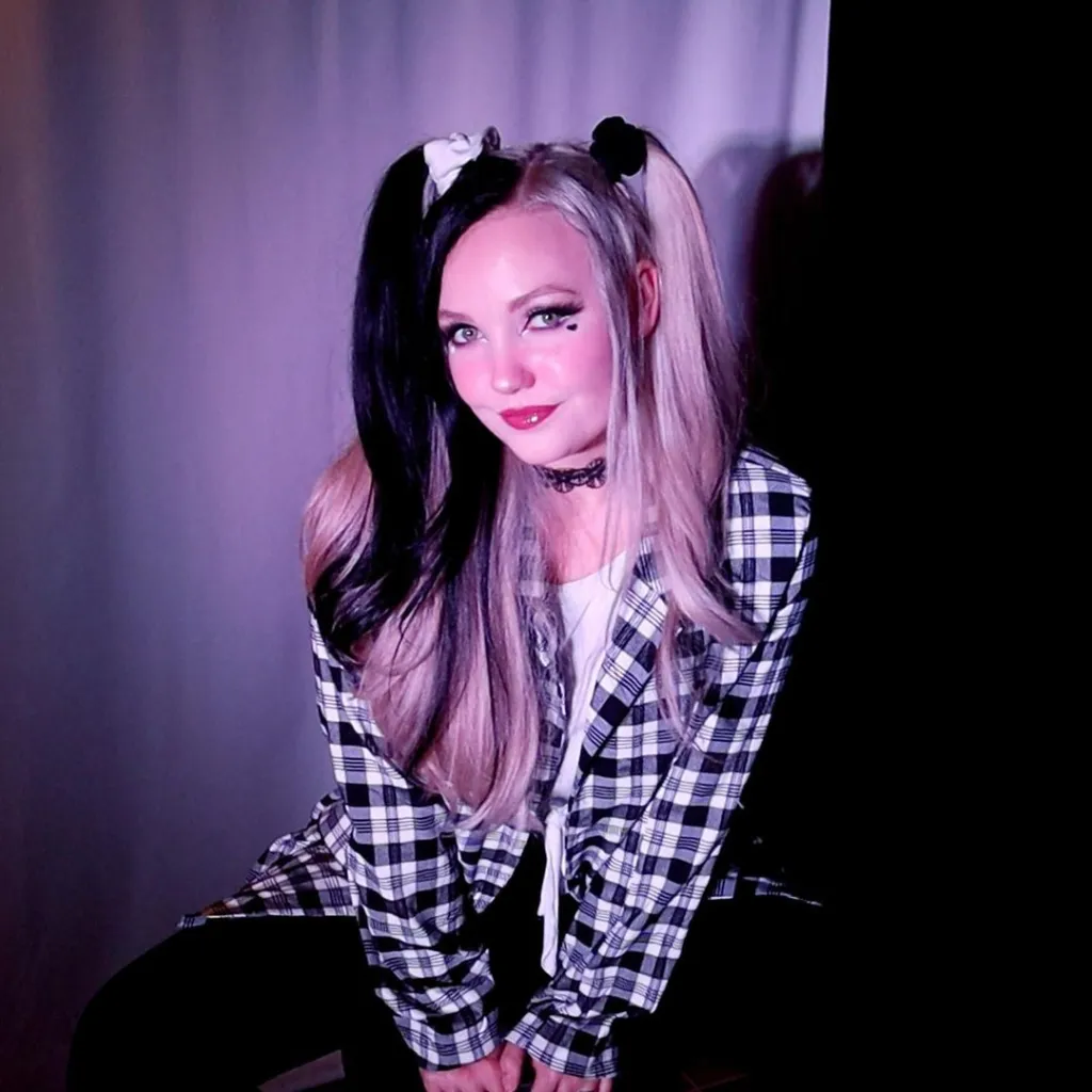 The Multifaceted TikTok Star 'Drew Gulliver' Bio/Age, Career, Family, and Net Worth, fans