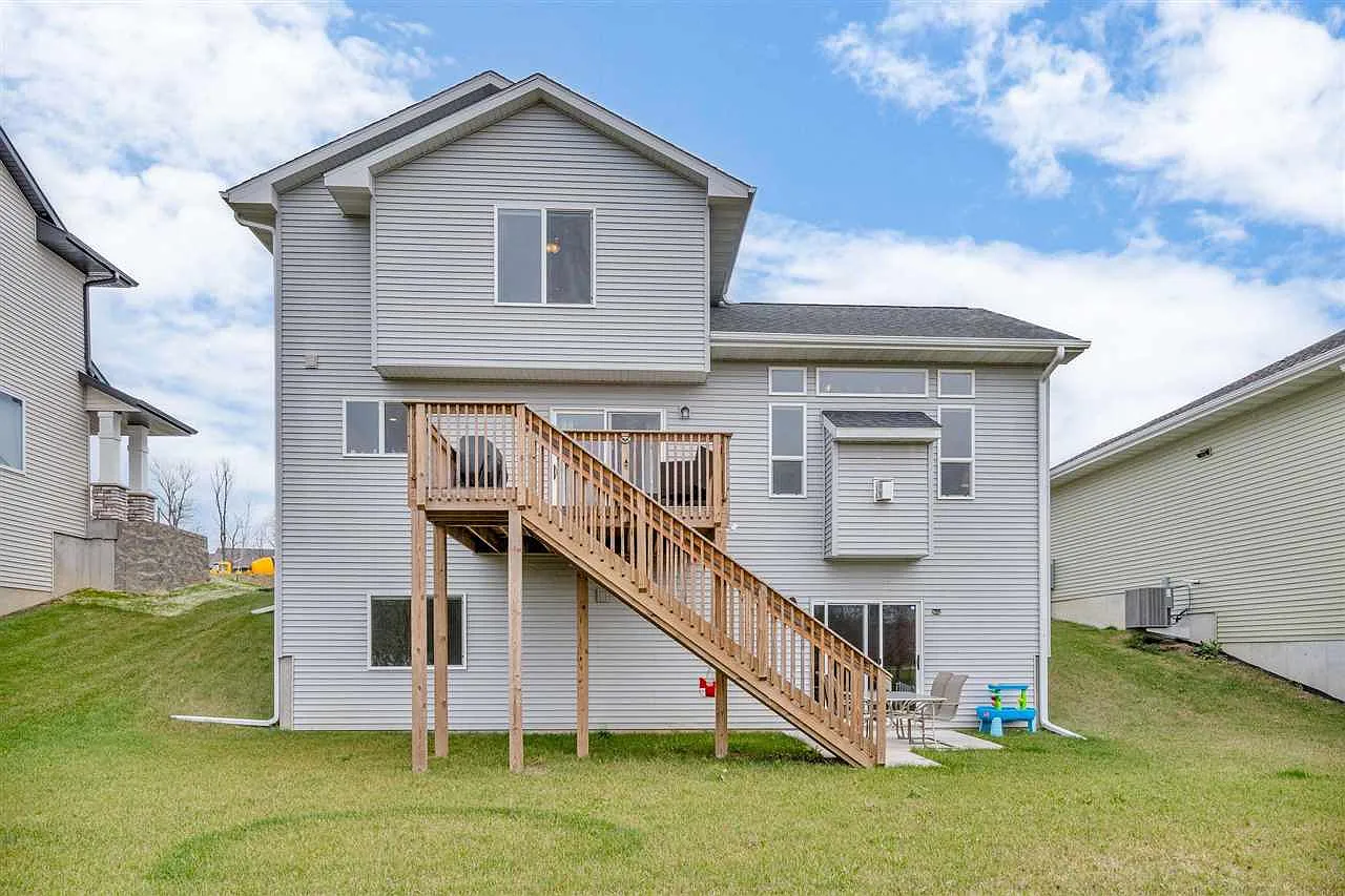 Stunning 2022-Built Home in Iowa City: 4 Beds, 4 Baths for $429,900