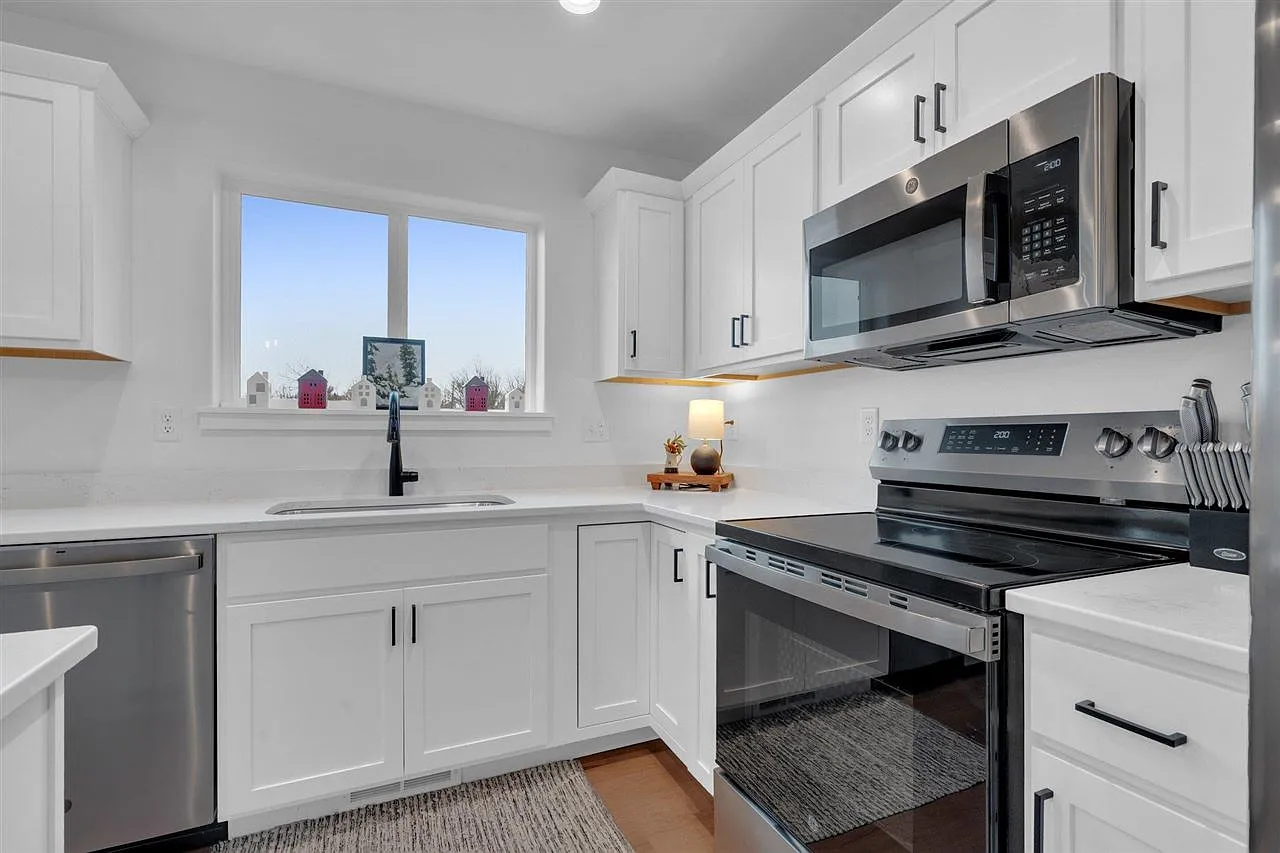 Stunning 2022-Built Home in Iowa City: 4 Beds, 4 Baths for $429,900