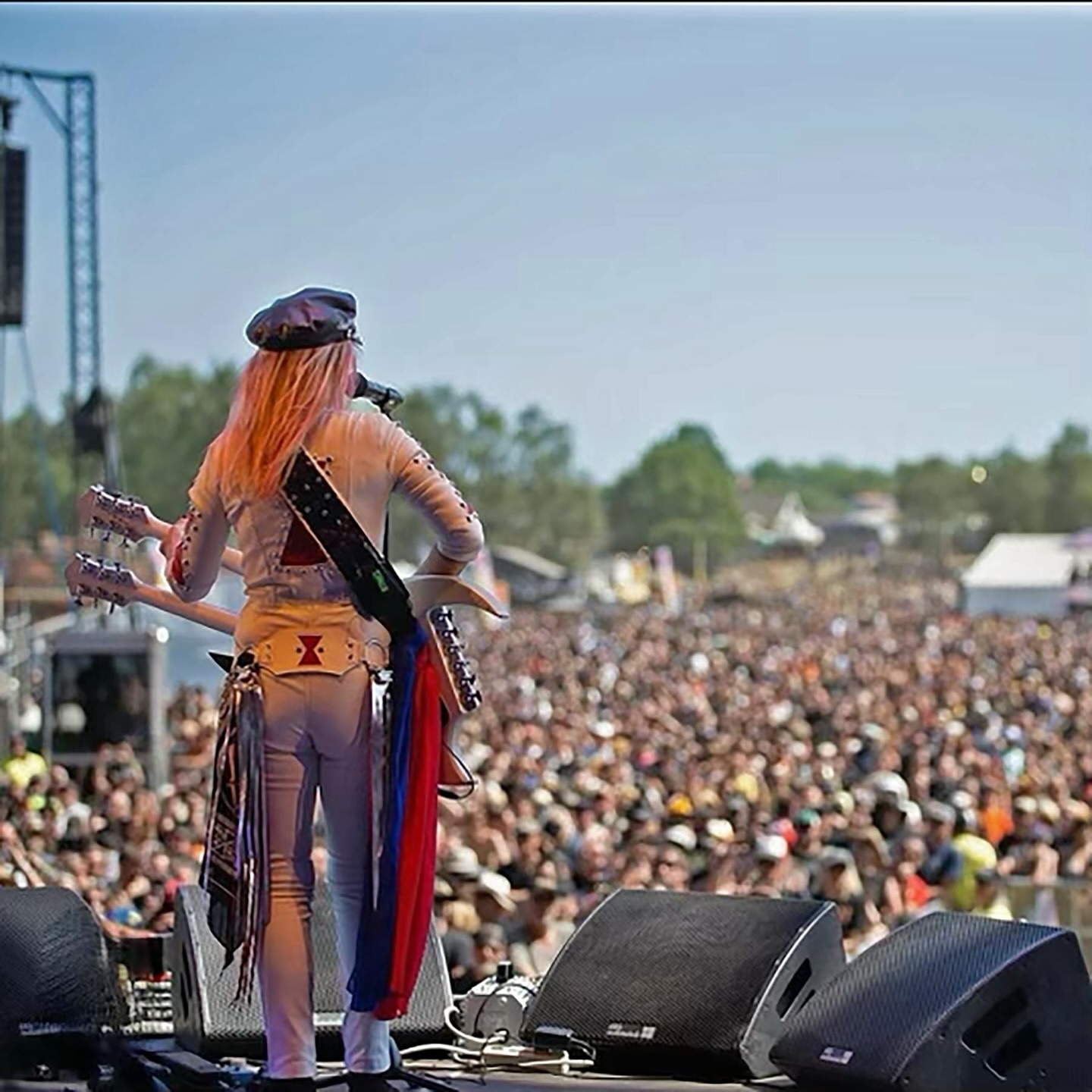 Famous Guitarist "Lita Ford" Biography, Age, Career, and Net Worth