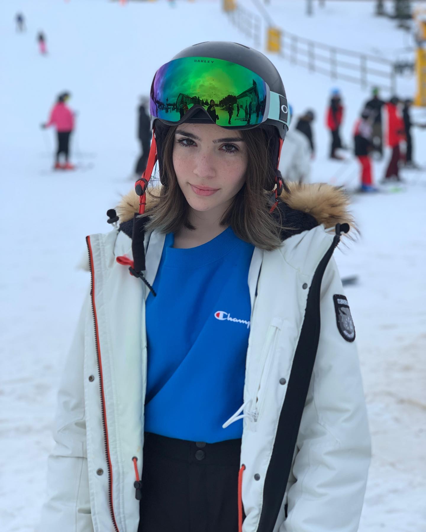 Miss Bee, Gabriela Bee Biography: Age, Family, Fame Achievements, and Net Worth