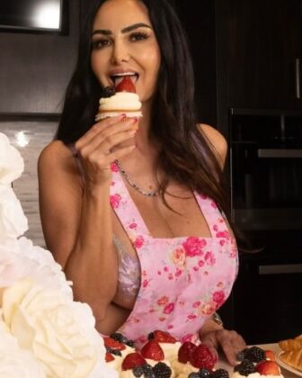 Ava Addams: A Comprehensive Biography of the Adult Film Star